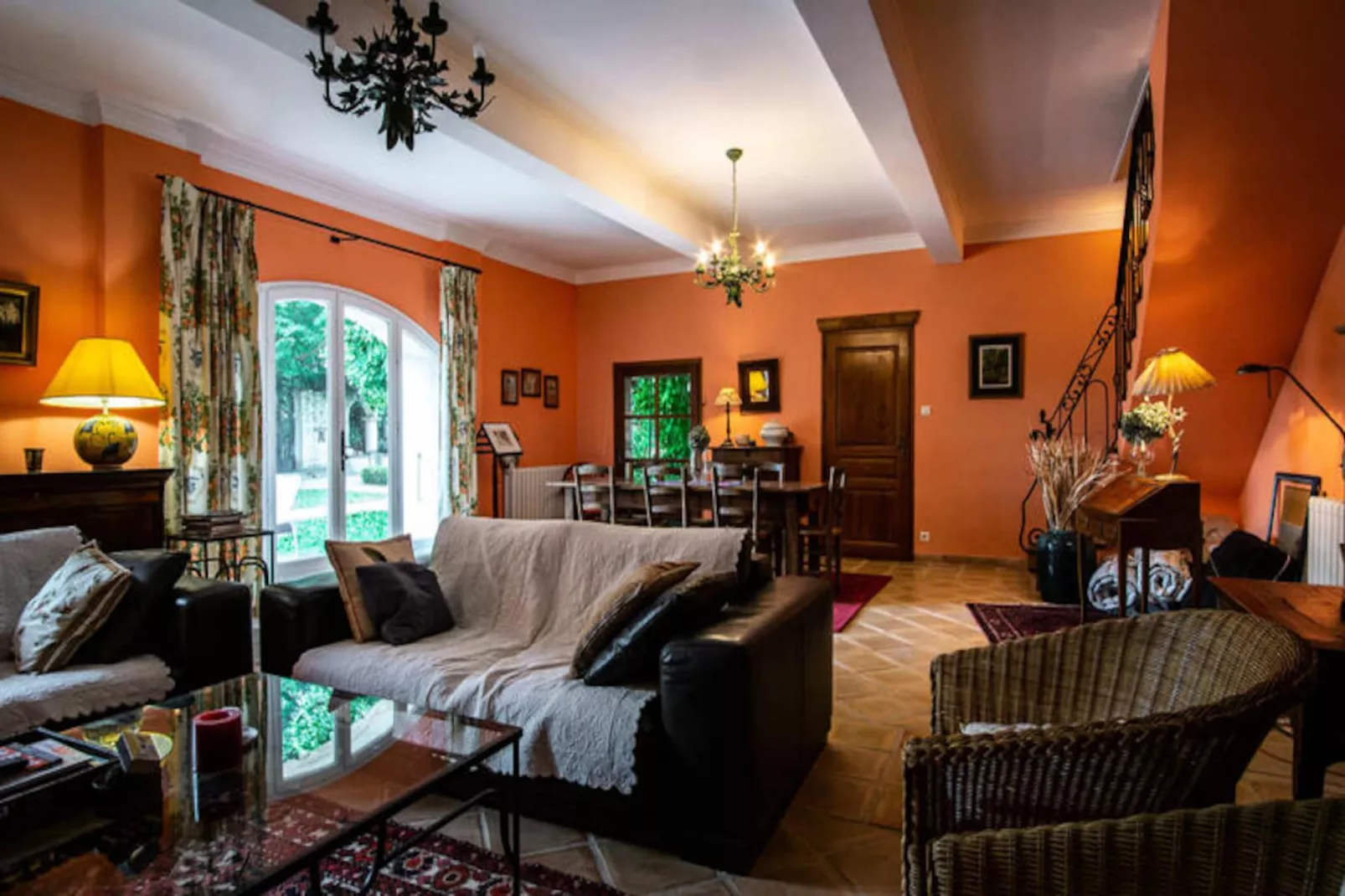 Le Mas De Jalique - Isle-sur-la-sorgue-Image-tags.