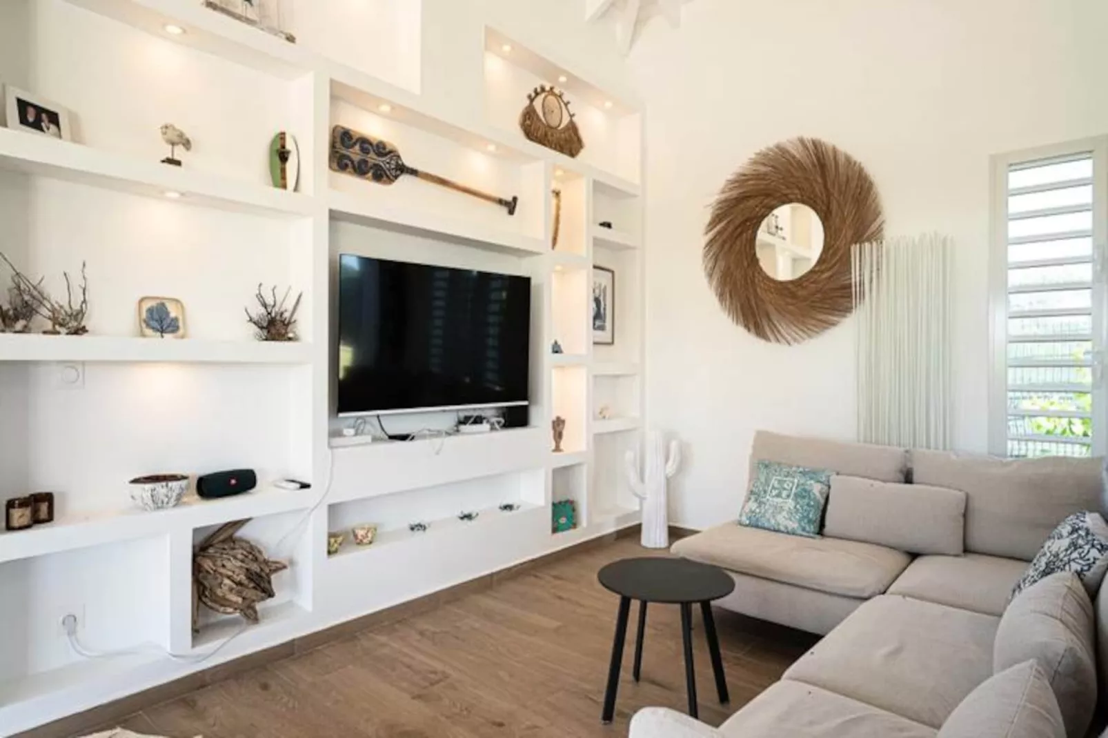 Villa Soleone-Image-tags.