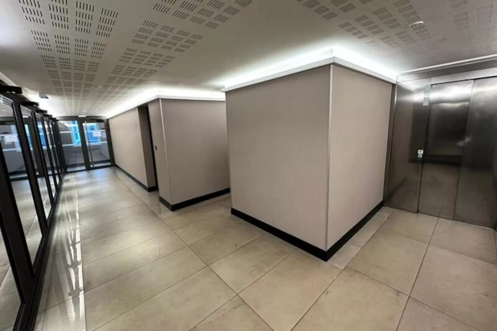 ⚓ Le Port Enchant&eacute; - Parking - Terrasse-Image-tags.