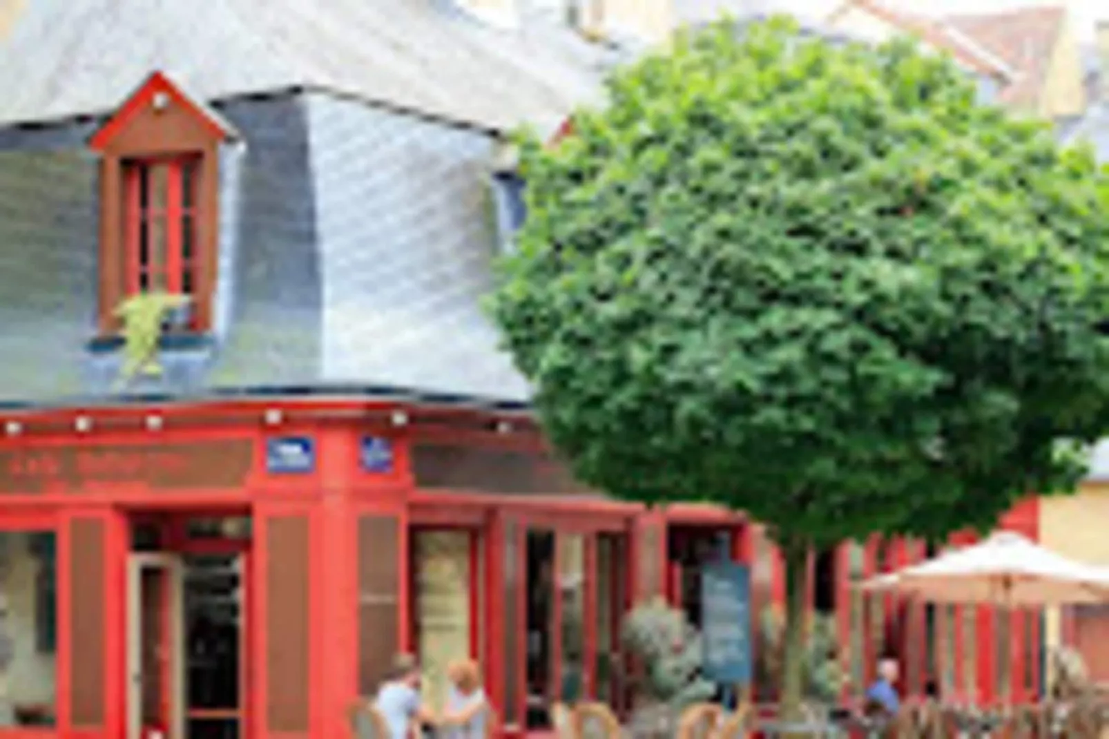 Résidence Casino-Außenbereich Sommer