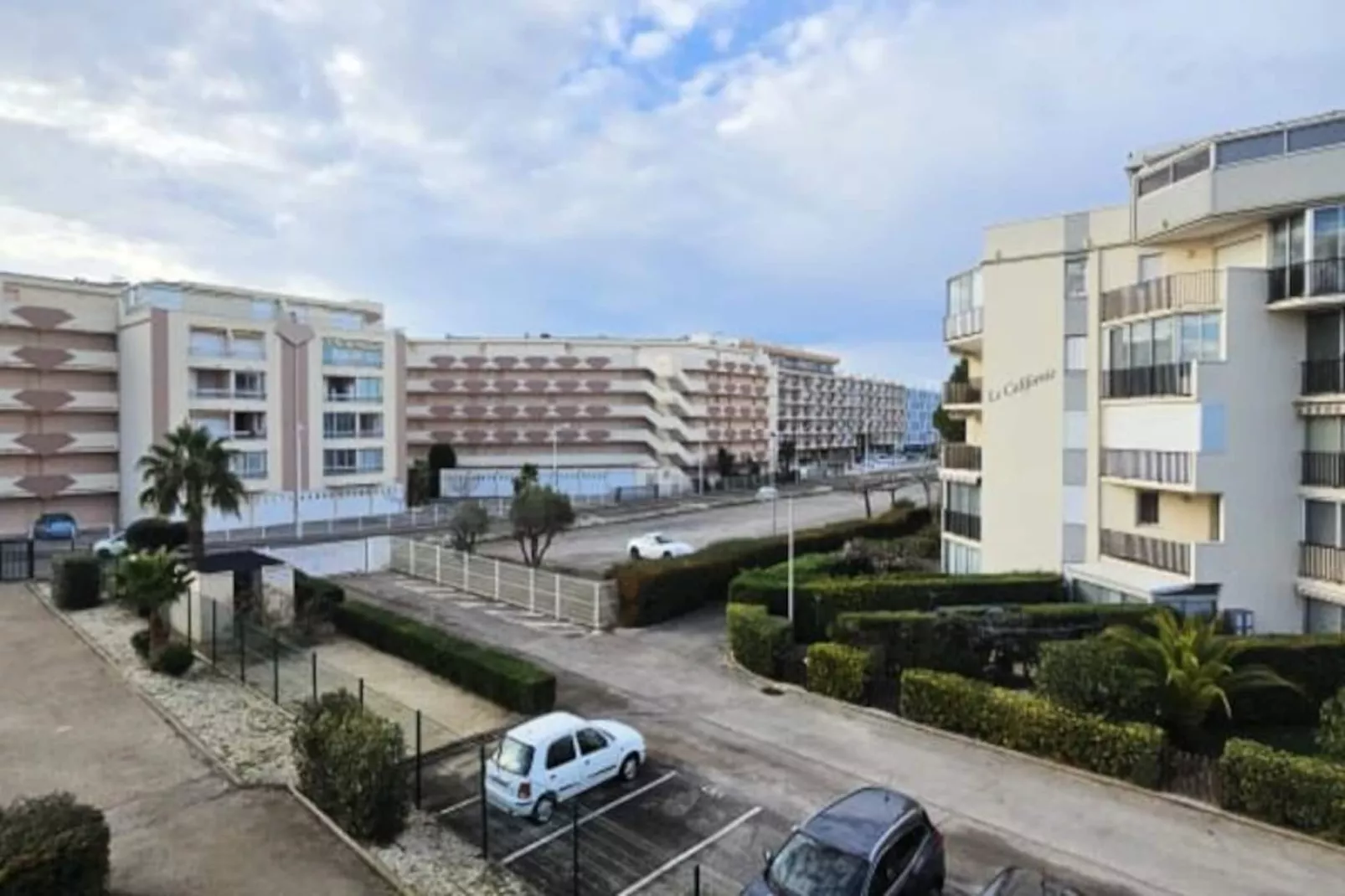 Résidence La Fleur De Roseau 200m De La Plage, 300 M Des Commerces-Image-tags.