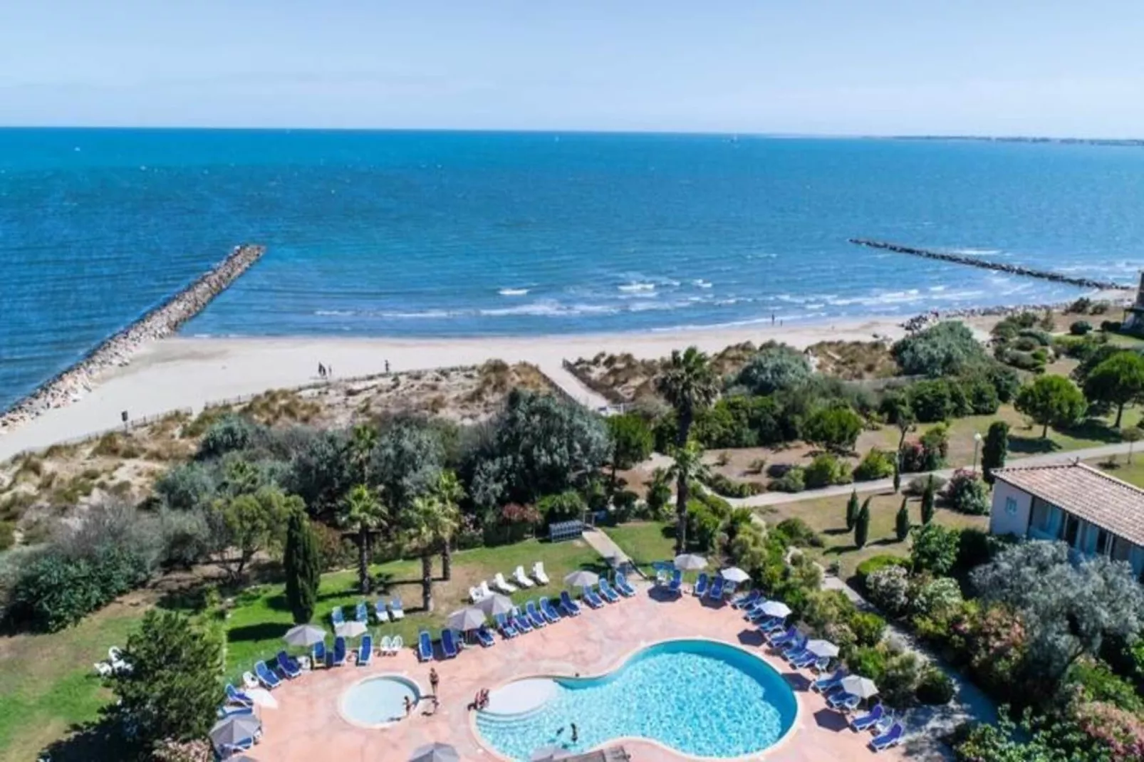 SOWELL Résidences Les Sablons***-Swimming pool