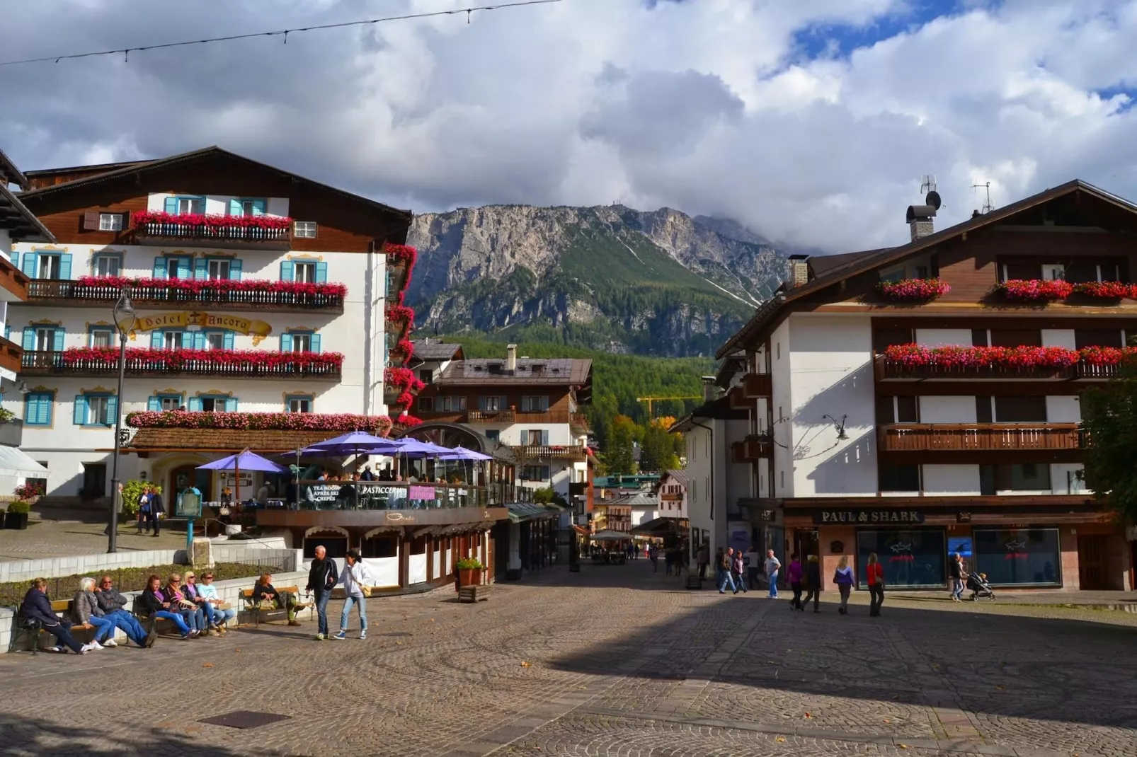 Résidence Terrasses D'etigny-Areas within 5km in summer