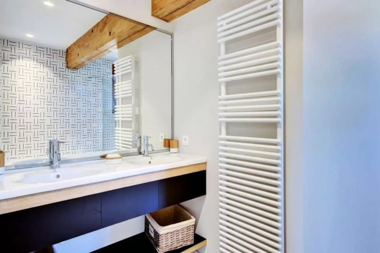 Splendide Villa De 400m2 Pour 12 Personnes, Acc&egrave;s Priv&eacute; &agrave; La Plage Au Pyla-Image-tags.