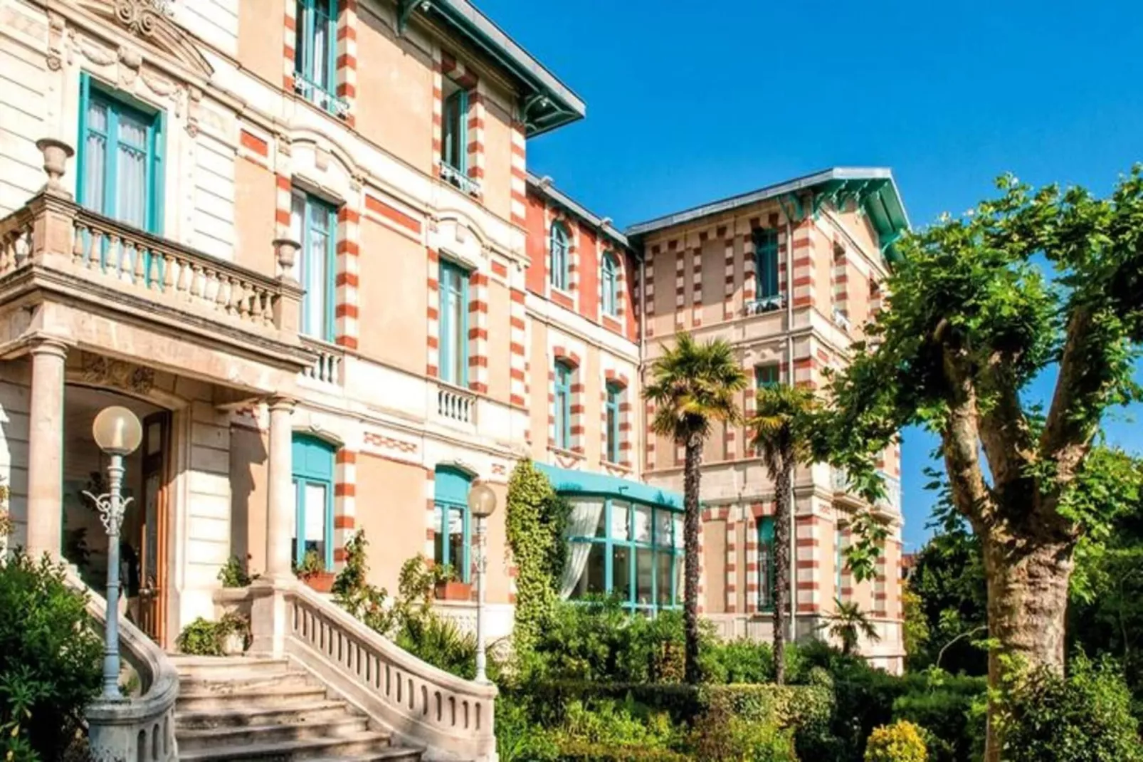 Résidence Villa Régina - Vacances Bleues-Außenbereich Sommer