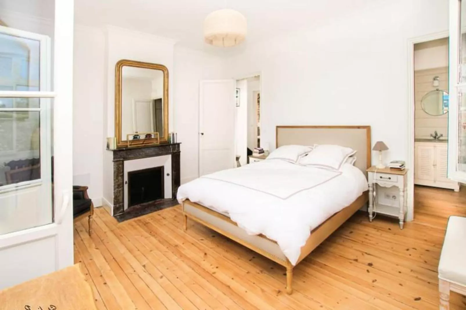 Villa Familiale R&eacute;nov&eacute;e &agrave; Arcachon &ndash; 6 Ch, 4 Sdb, Entre 8 &agrave; 10 Pers-Ambiente