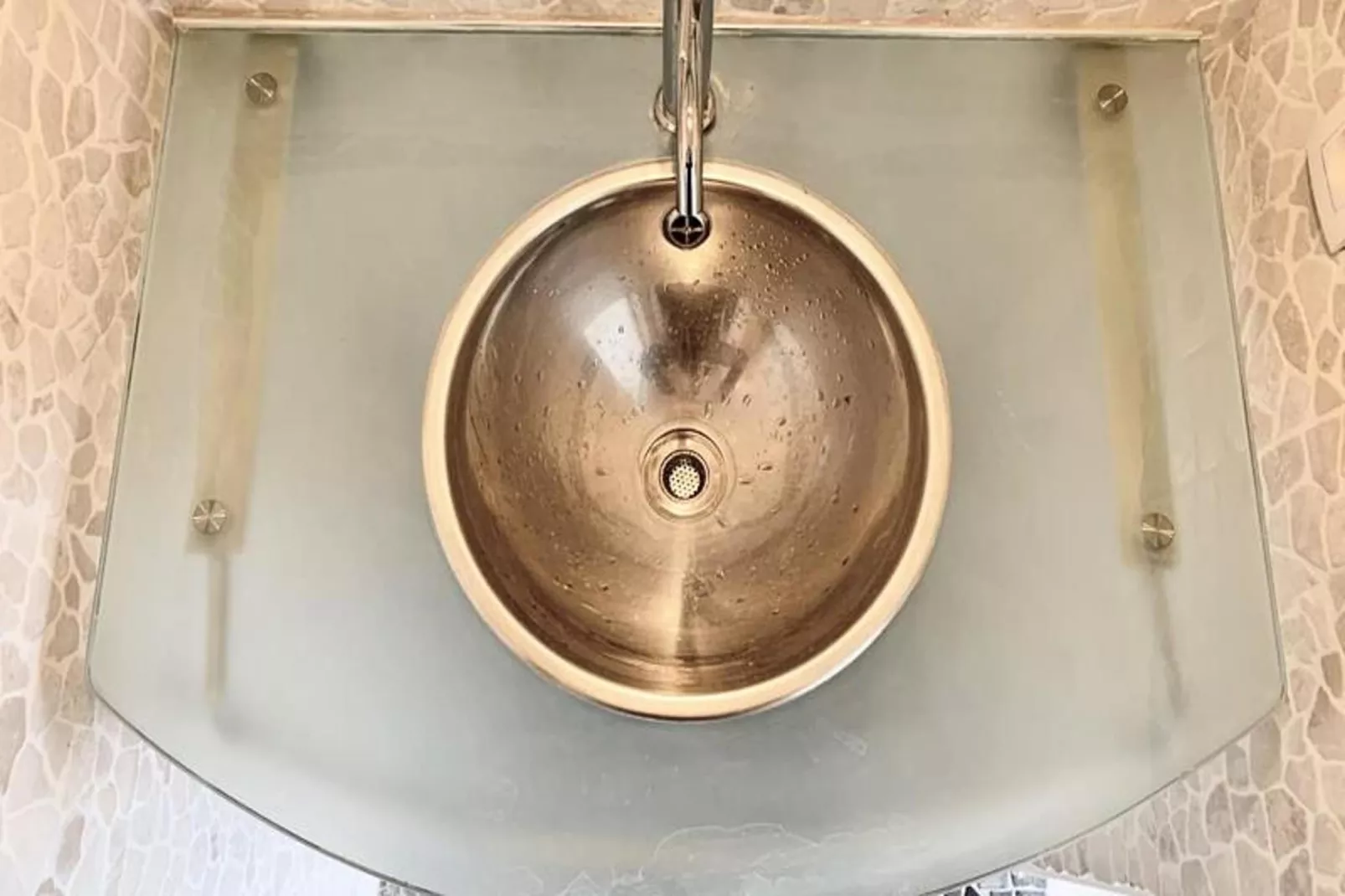 | La Chanson Bleue  💙 | Marcelin Berthelot | Tram-Bathroom