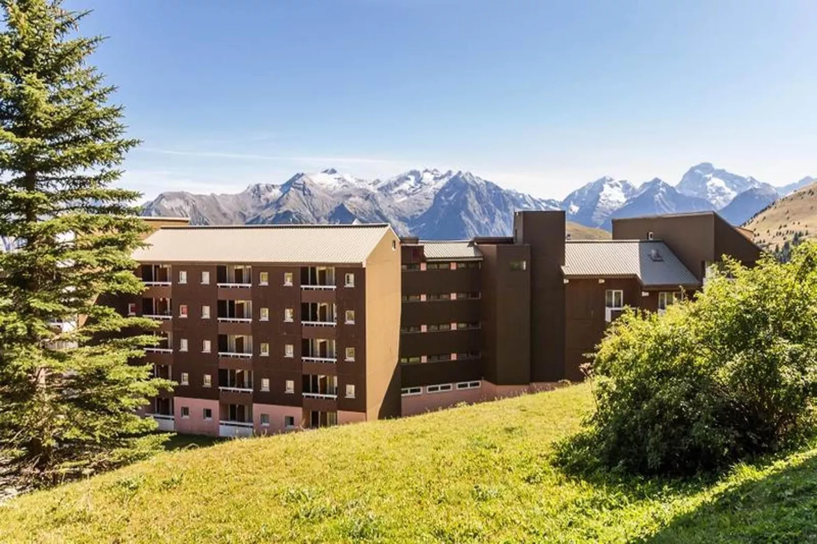 Résidence Les Horizons d'Huez - maeva Home-Außenbereich Sommer