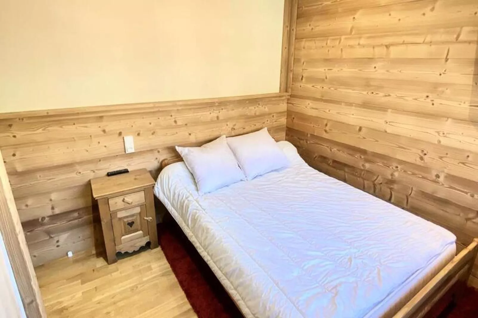 Résidence Les Bleuets-Bedroom