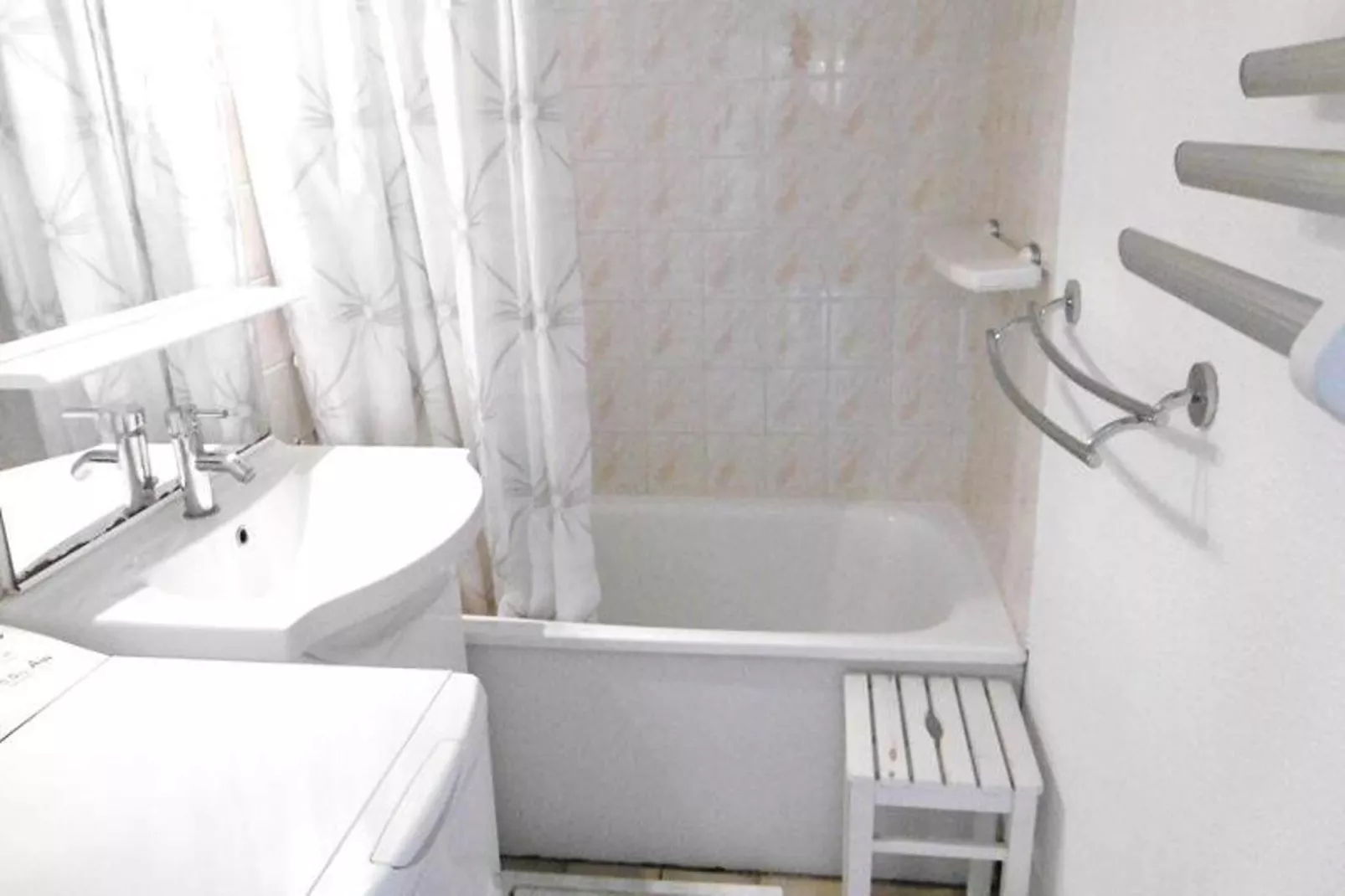 Résidence Duguay Trouin-Bathroom