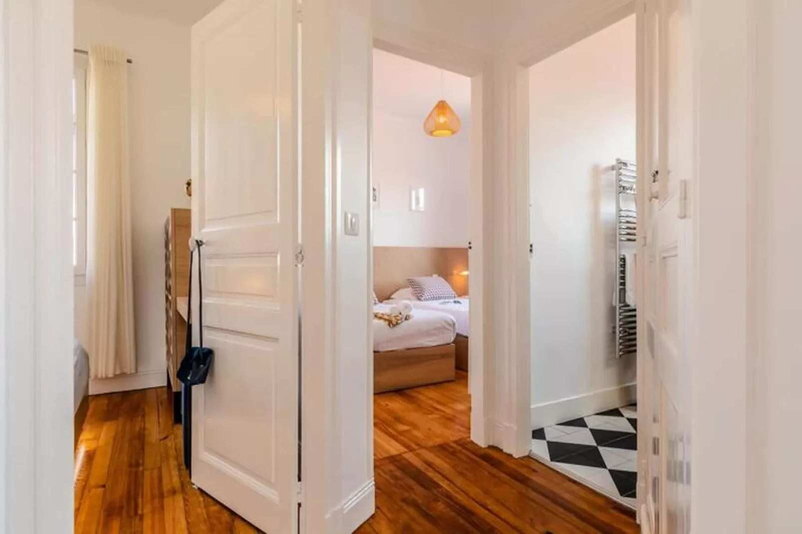 Superbe Appartement Plein De Charme Avec Balcon, 2ch, &agrave; 5min De La Plage-Bedroom