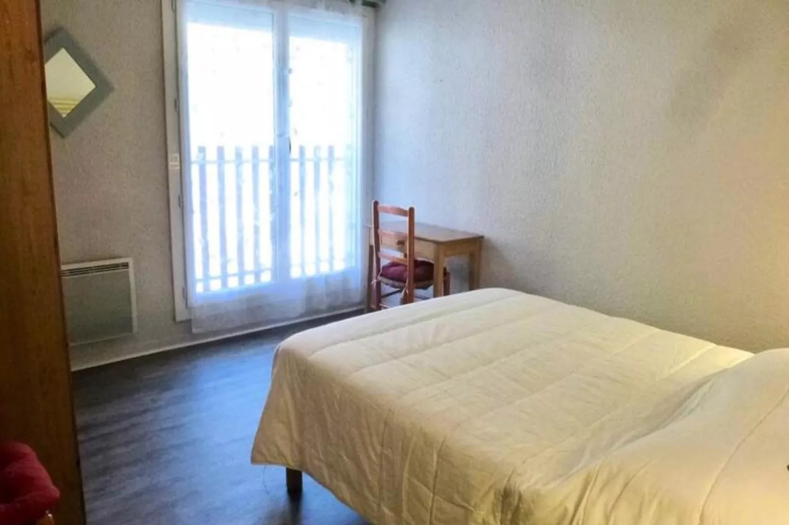 Résidence Neouvielle-Dining room