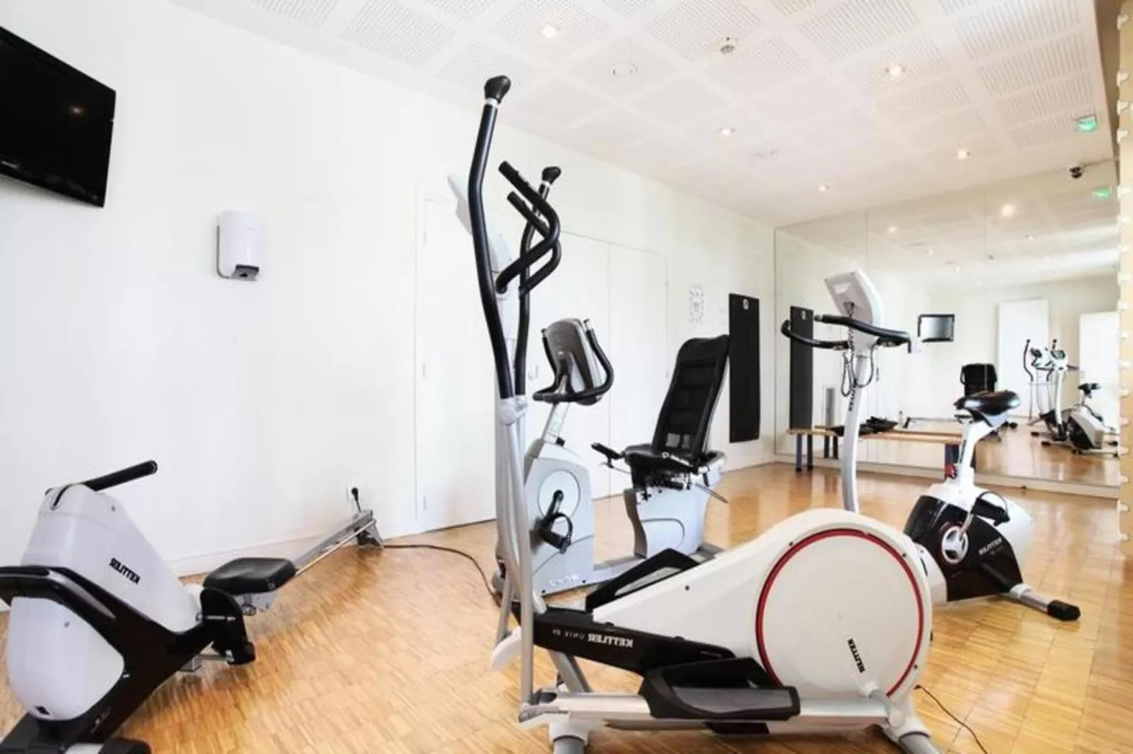 Appart'hôtel Odalys Confluence-Exterior in summer