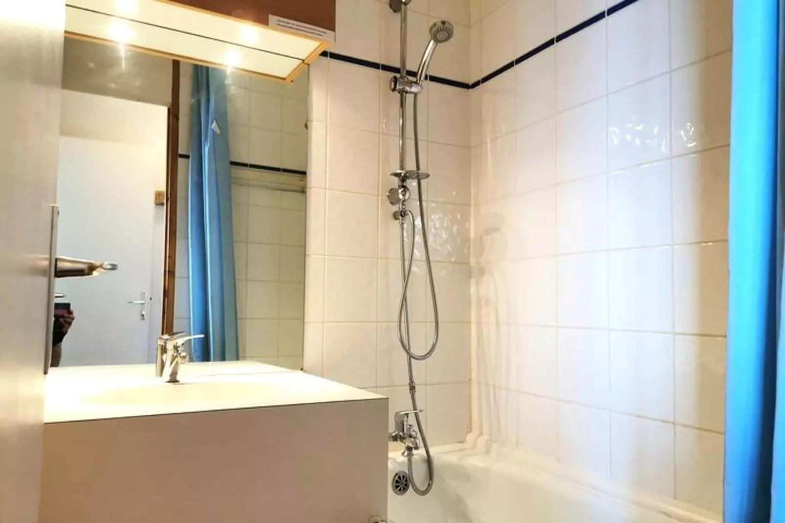 Résidence Clairiere-Salle de bain