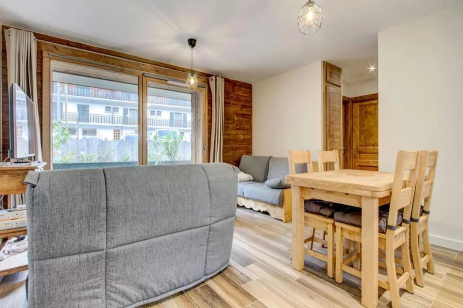 Résidence Le Lapia-Exterior in summer