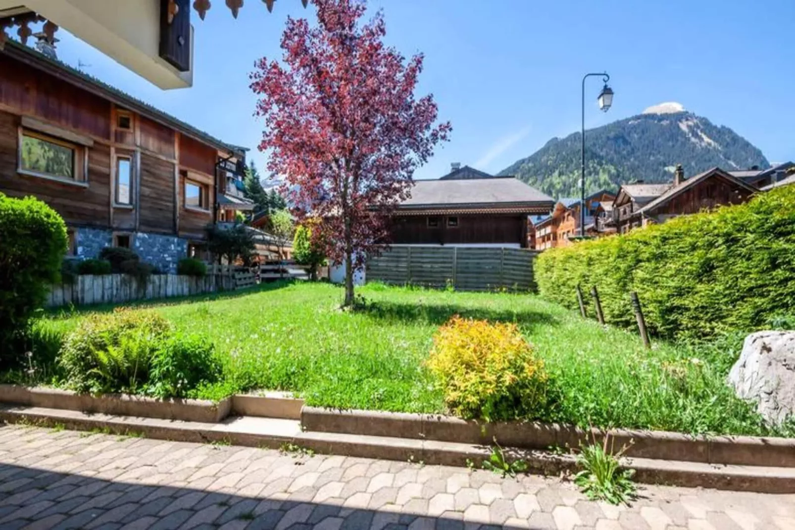 Chalet L'efanle - Jardins en été