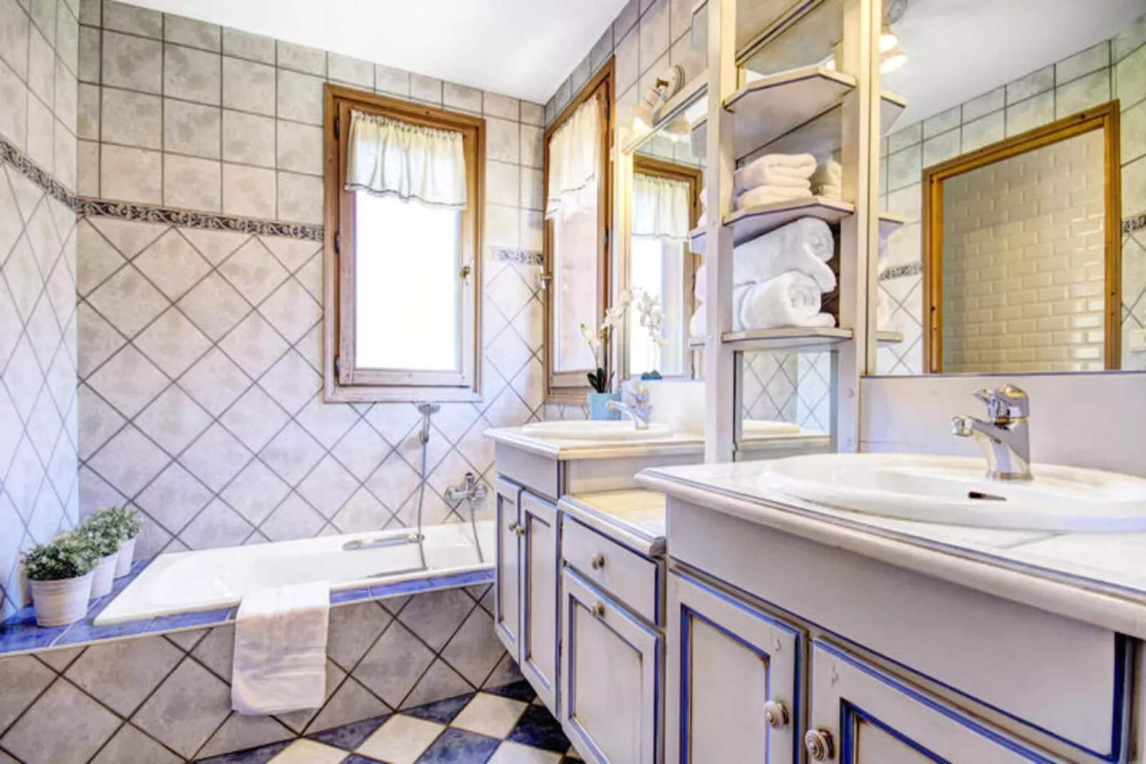 Résidence Lolana-Bathroom