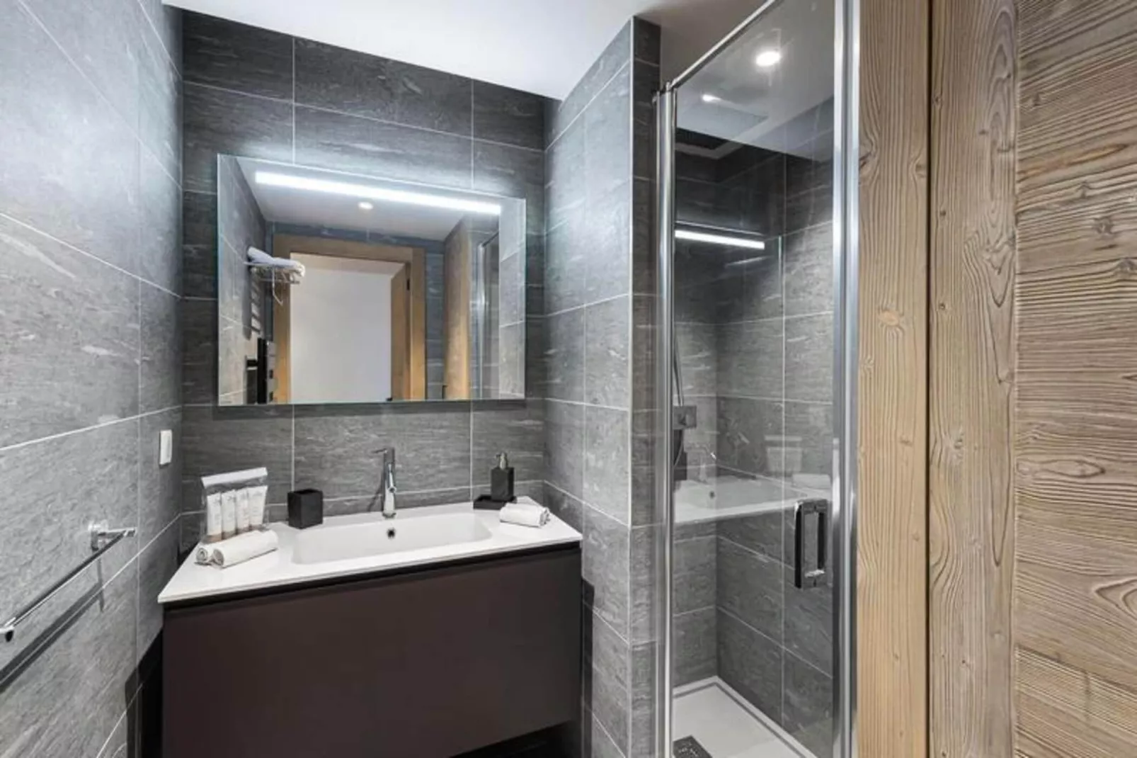 Résidence Stallion B-Außenbereich Sommer