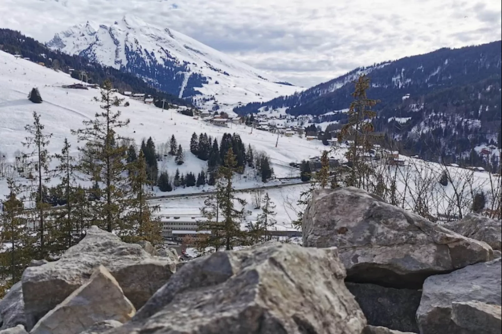Résidence Granges B-Area within 5km in winter