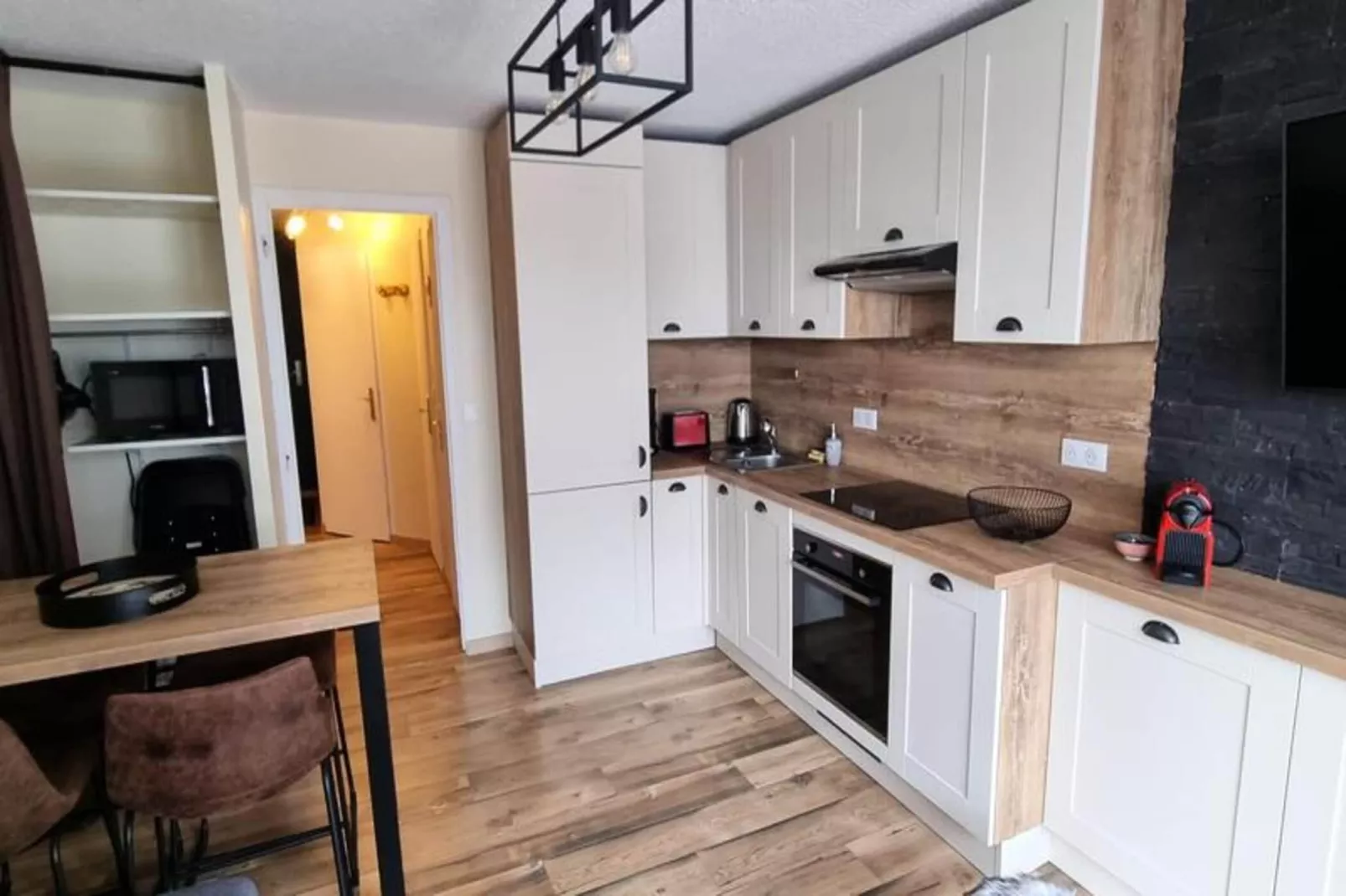 Résidence Les Perthuis-Exterior in summer