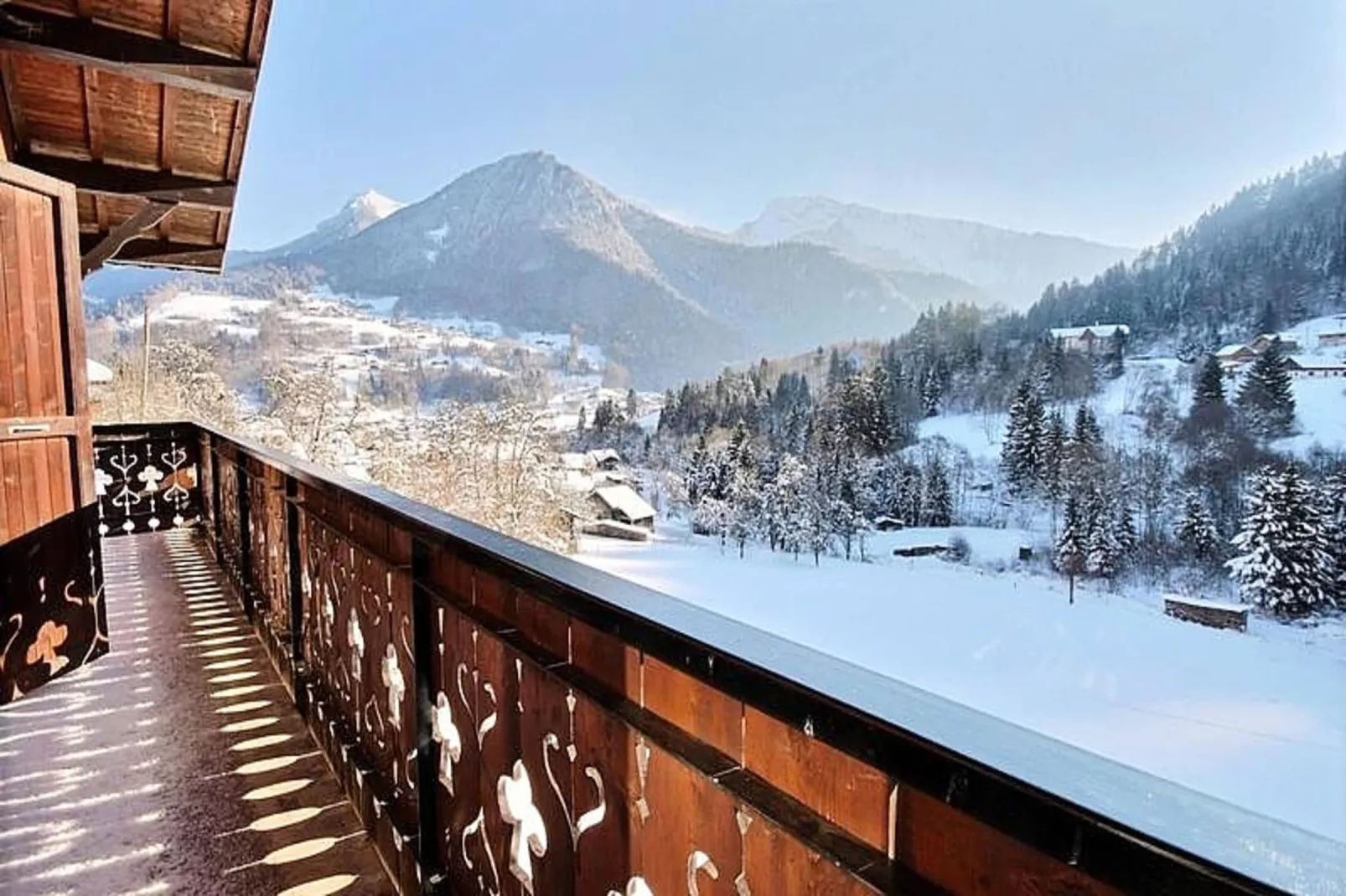 Chalets à Saint Jean d'Aulps-Terrasse / balcon