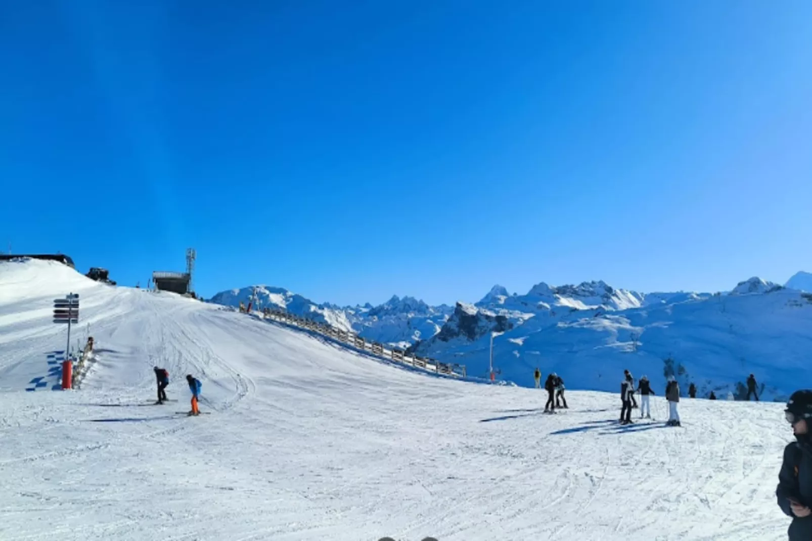 Résidence Jardin Alpin Bat B-Area within 1km in winter