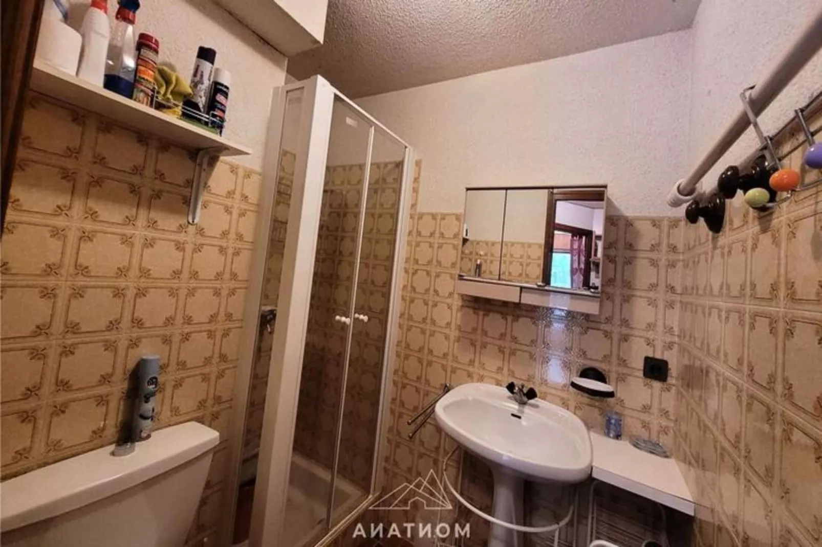 Résidence Eparvi-Bathroom