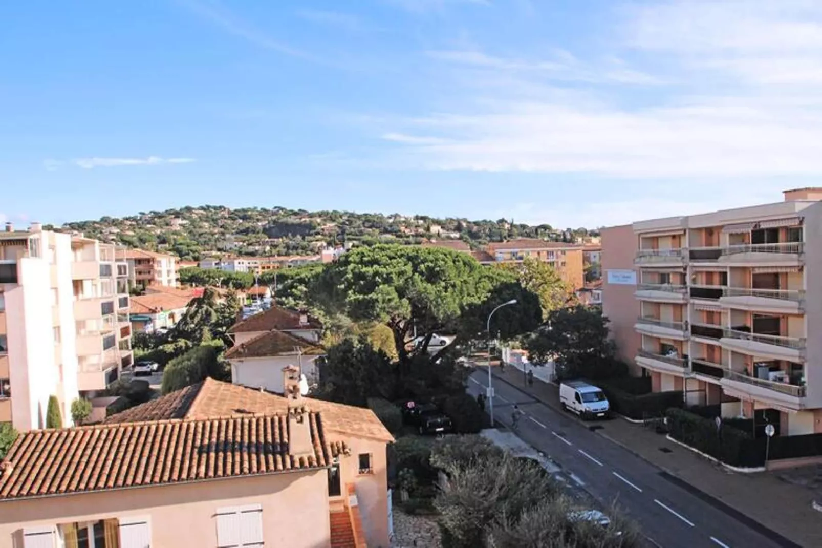 Résidence Les Coralies-View in summer