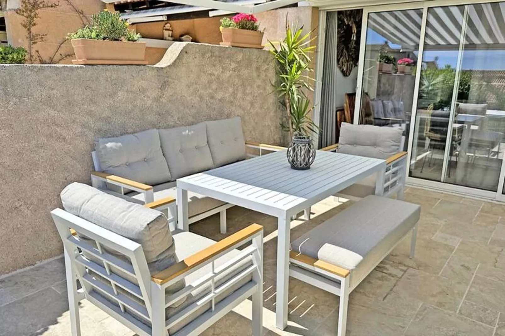 Résidence Bastides De Guerrevieille-Jardins en été