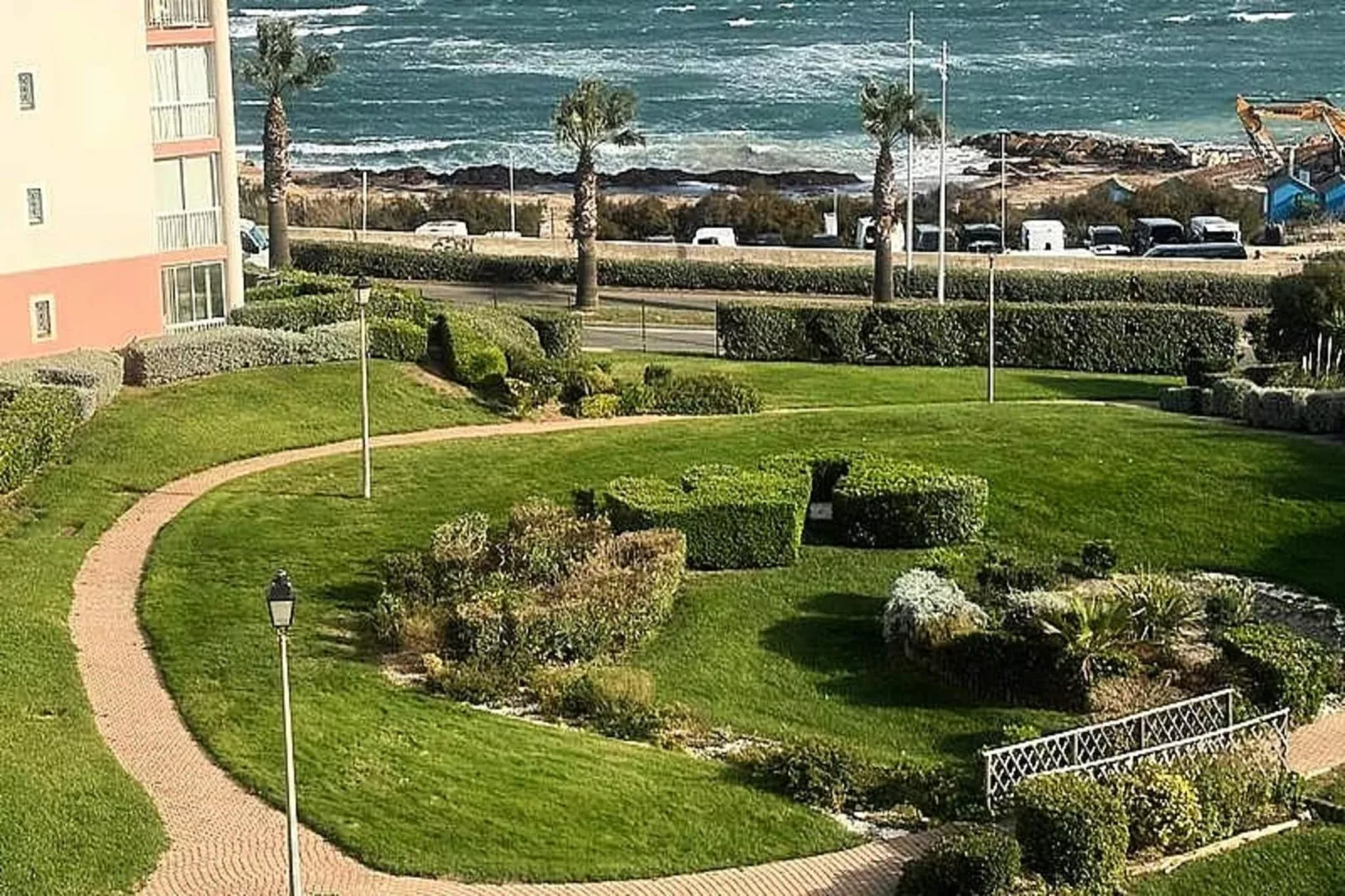 Résidence Morieres B-View in summer