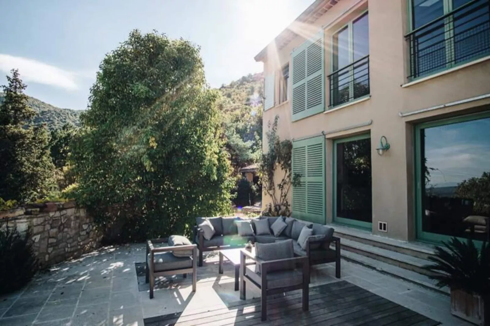 Magnifique Propri&eacute;t&eacute; Avec Vues Panoramiques Et Piscine Priv&eacute;e-Image-tags.