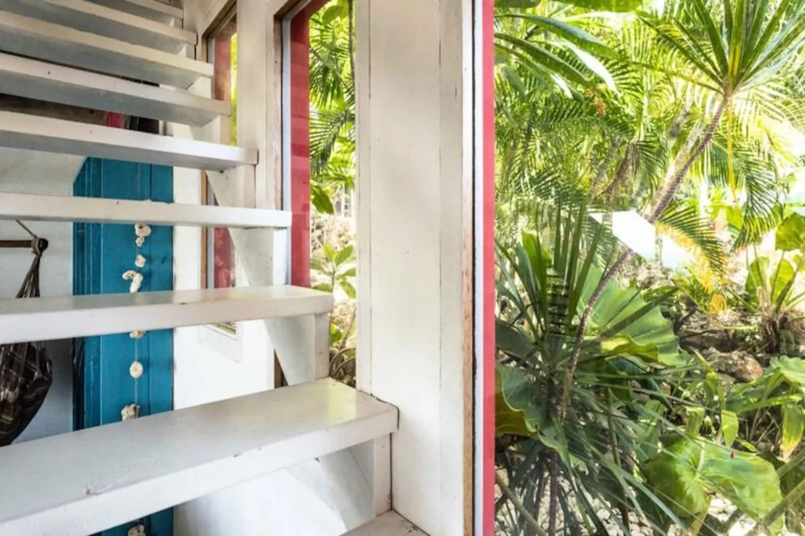 Villa Lakaz-Image-tags.