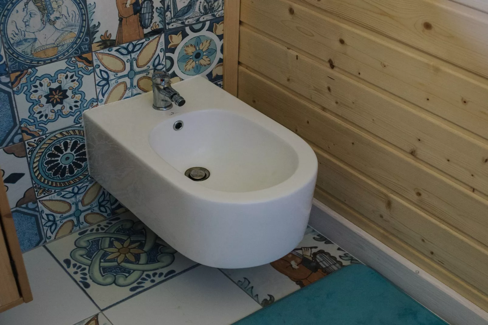 White Heron-Bathroom