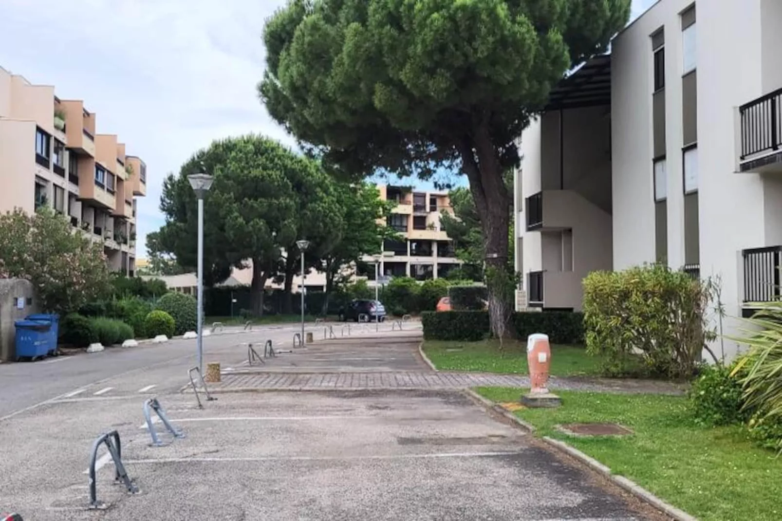 Résidence Un Jardin Proche De La Plage Et Commerces-Image-tags.