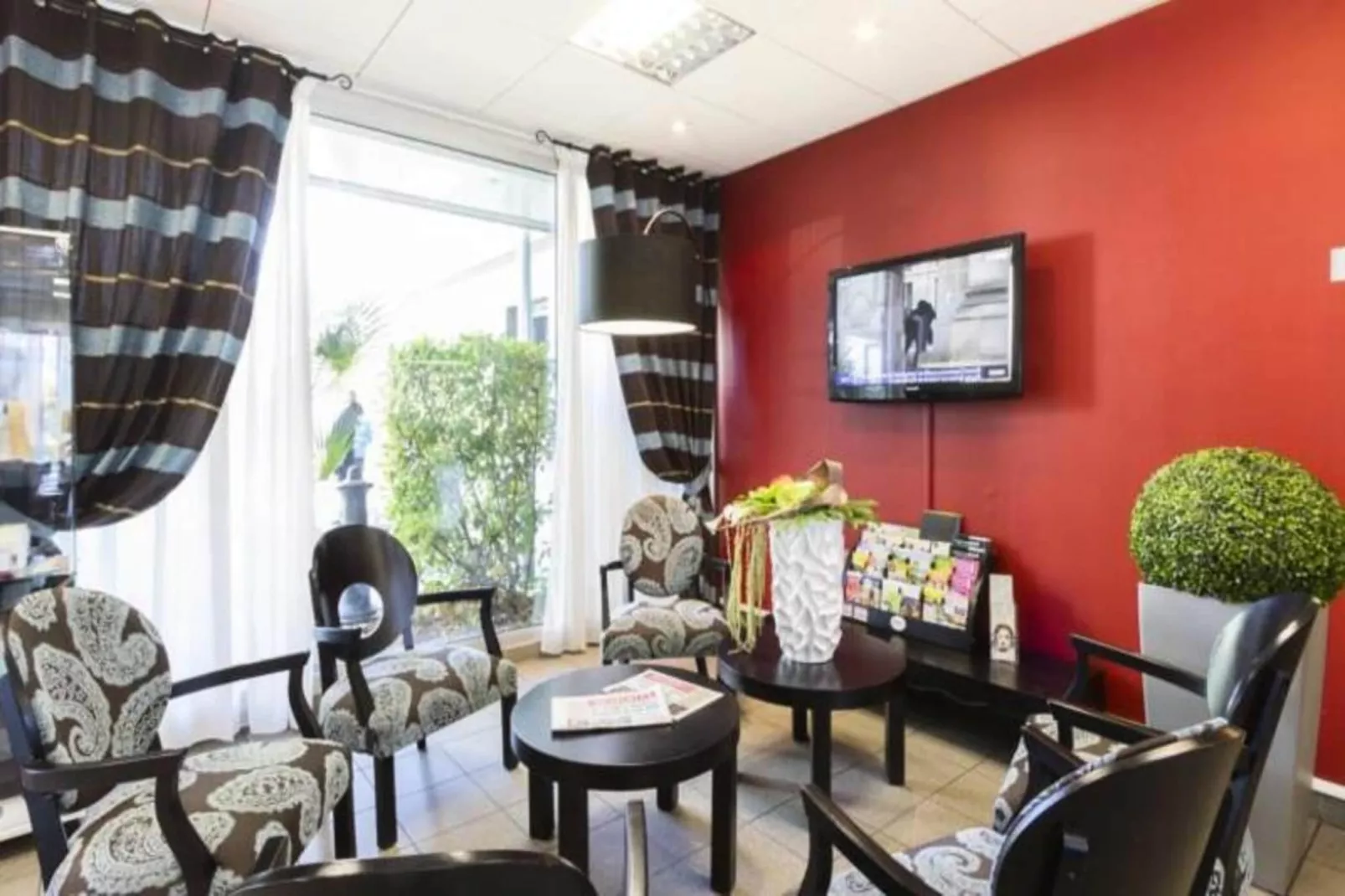 Néméa Appart'Hôtel Toulouse Saint Martin***-Außenbereich Sommer