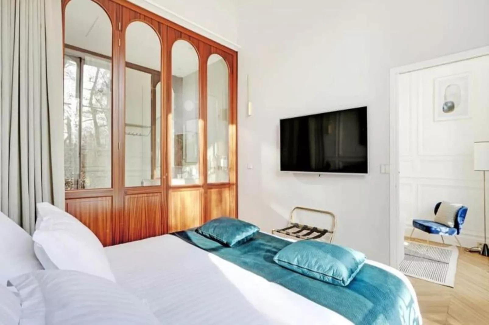 Maison Labruy&egrave;re - Royal Garden Suite-Exterior in summer