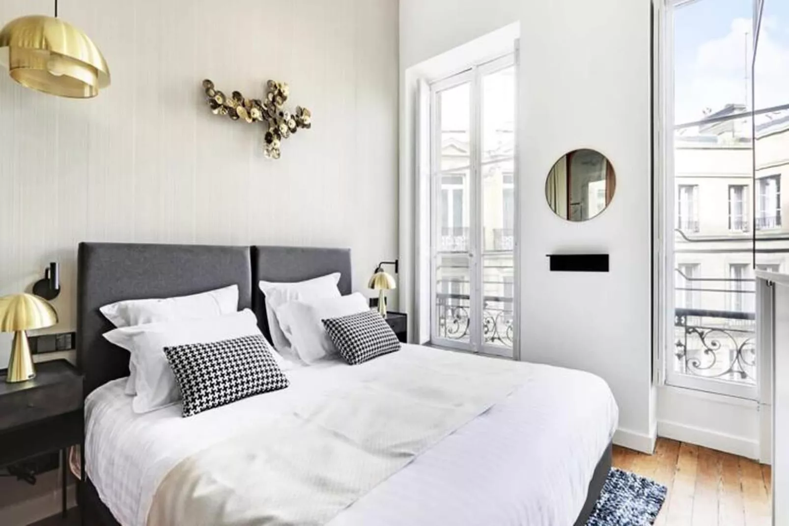 Maison Labruy&egrave;re - Suite Aviau-Exterior in summer