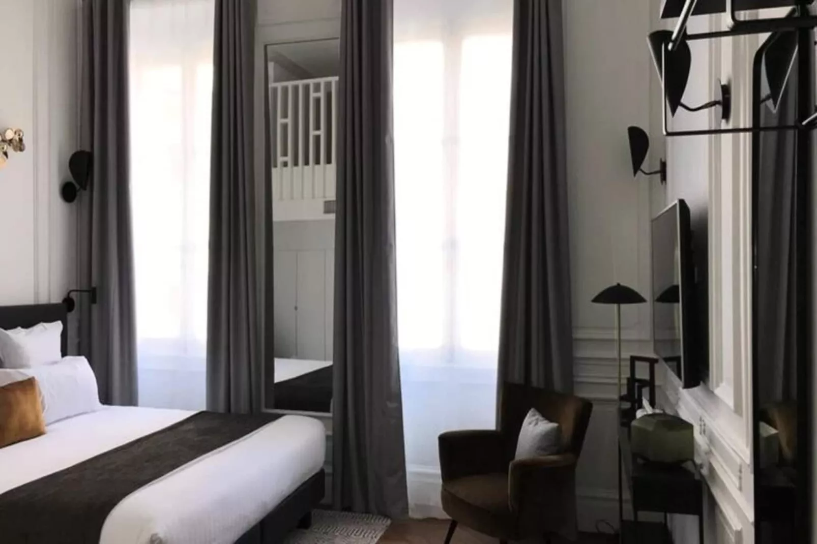 Maison Labruy&egrave;re - Familiale Aviau-Bedroom