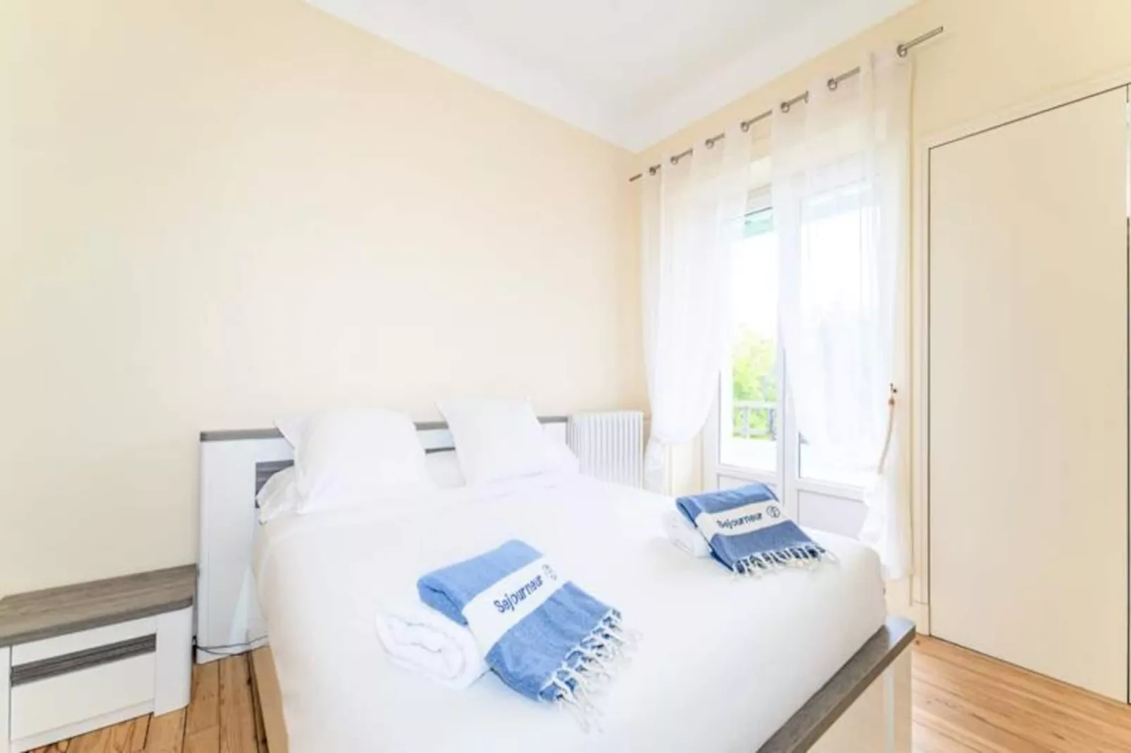 Somptueuse Demeure Arcachonnaise De Caract&egrave;re Avec Acc&egrave;s Direct &agrave; La Plage-Image-tags.