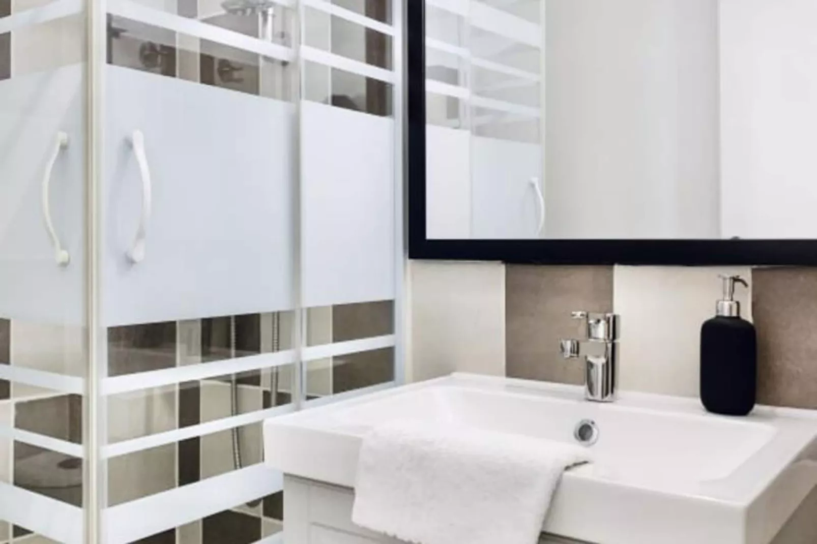 Studio Hypercentre 🌼-Bathroom