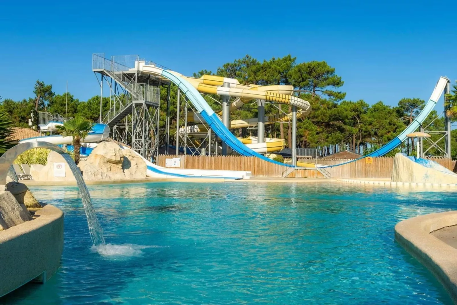 Résidence Les 3 Iles-Areas within 5km in summer