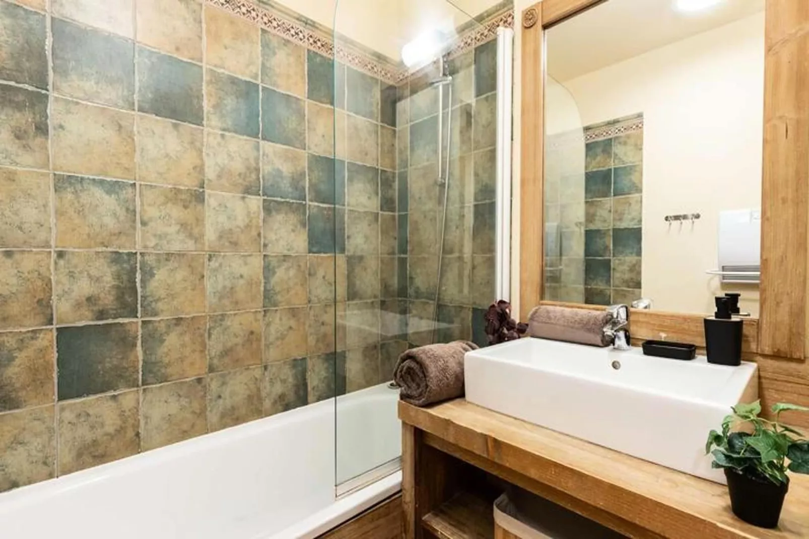 Résidence Cami Real-Bathroom