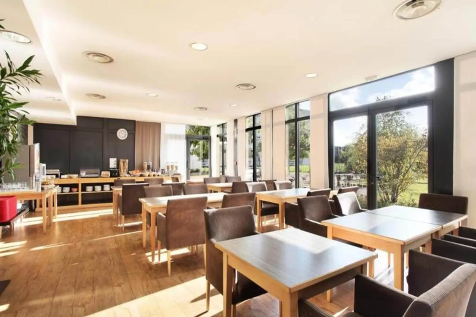 Appart'hôtel Odalys City Bioparc-Dining room