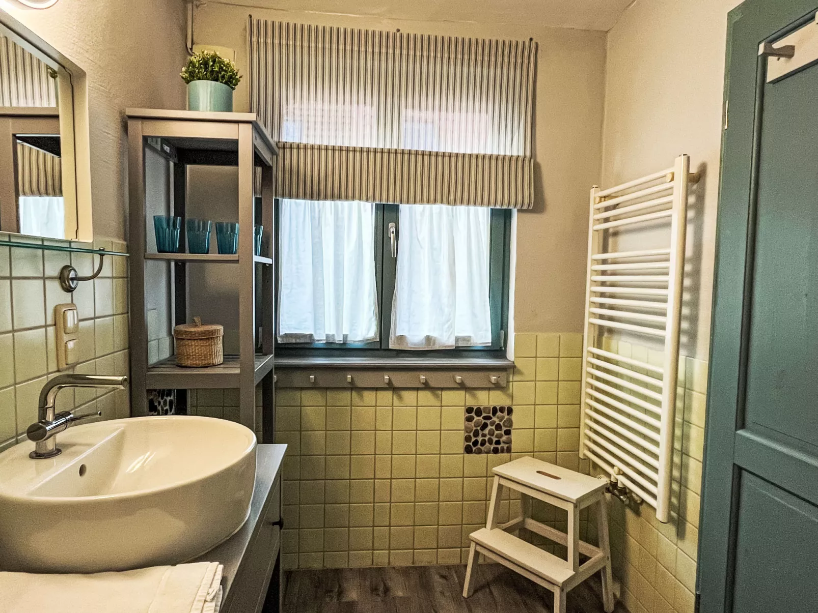 Reetgedecktes Ferienhaus Seelchen-Drinnen