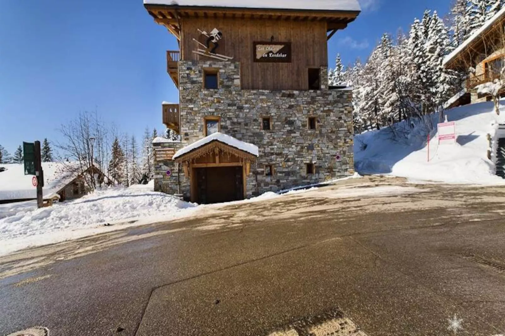 Chalet Le Kandahar-Image-tags.