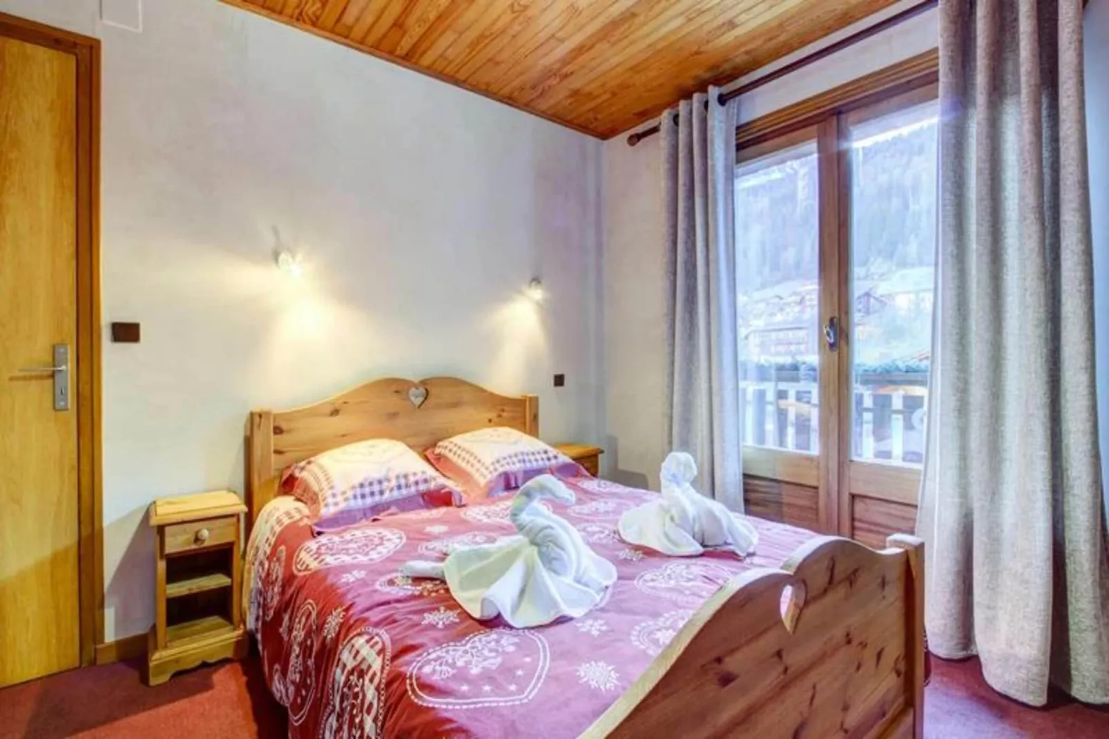 Résidence L'outo-Exterior in summer