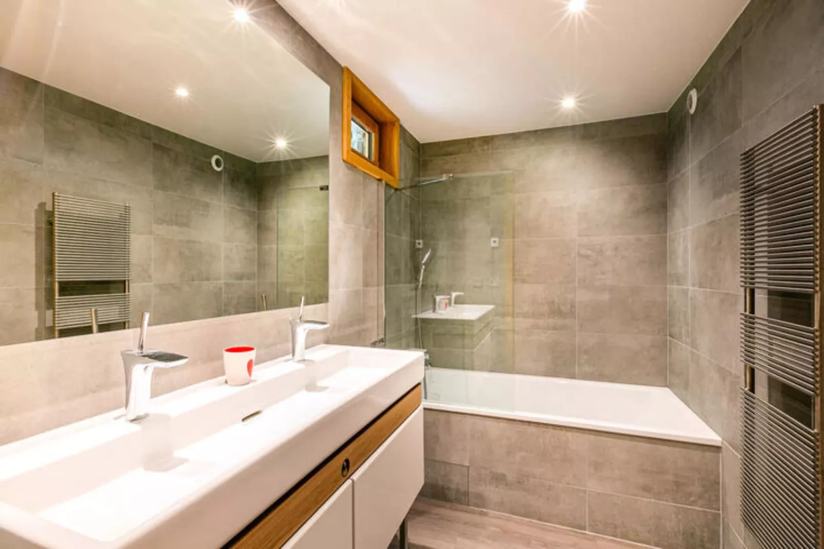Chalet Mouflon-Bathroom