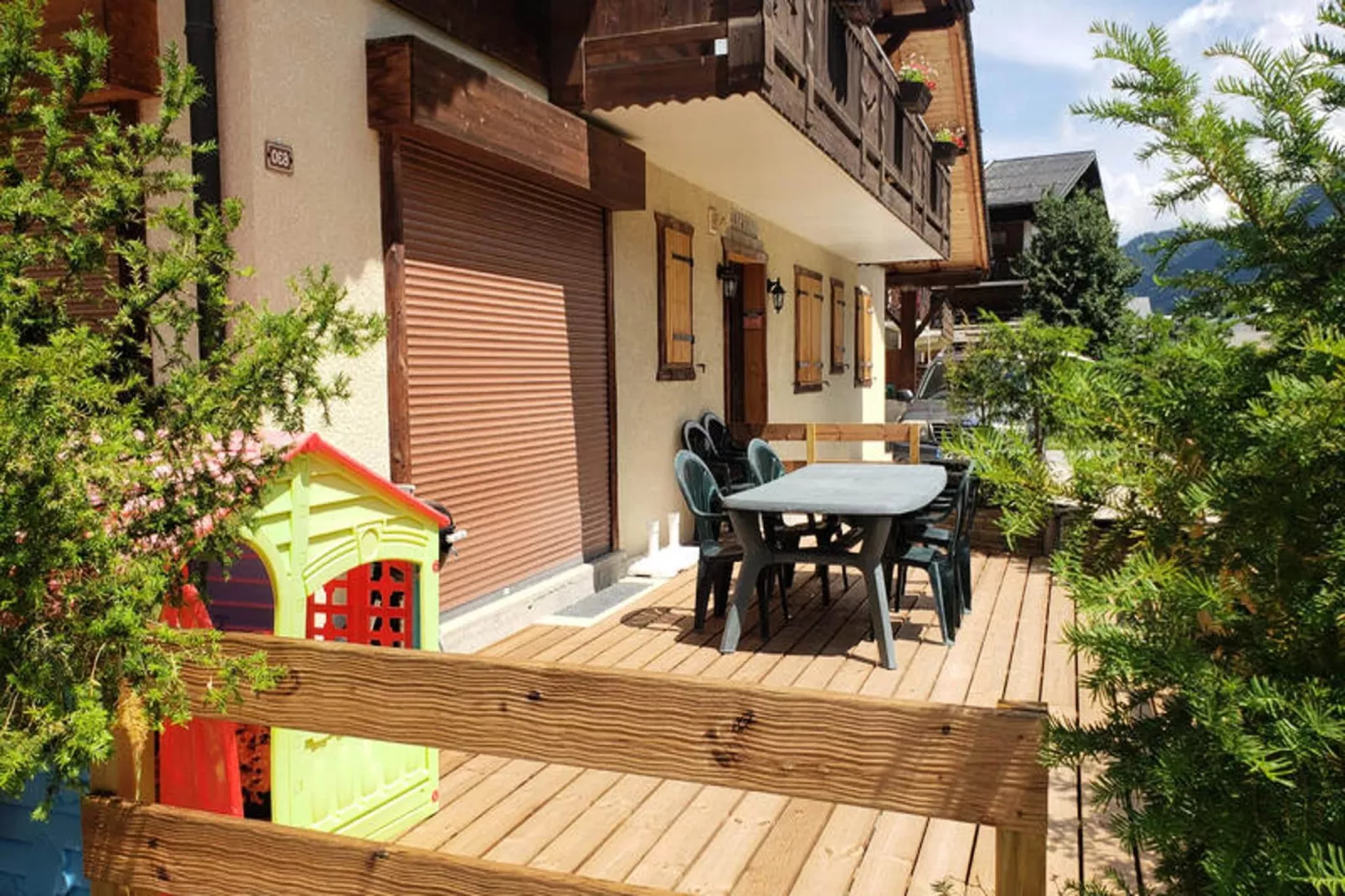 Appartements à Morzine-Gardens in summer