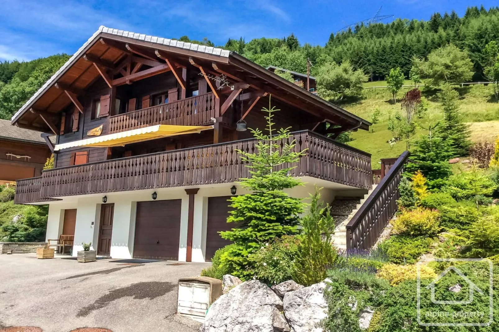 Studio à Saint Jean d'Aulps-Areas within 1km in summer