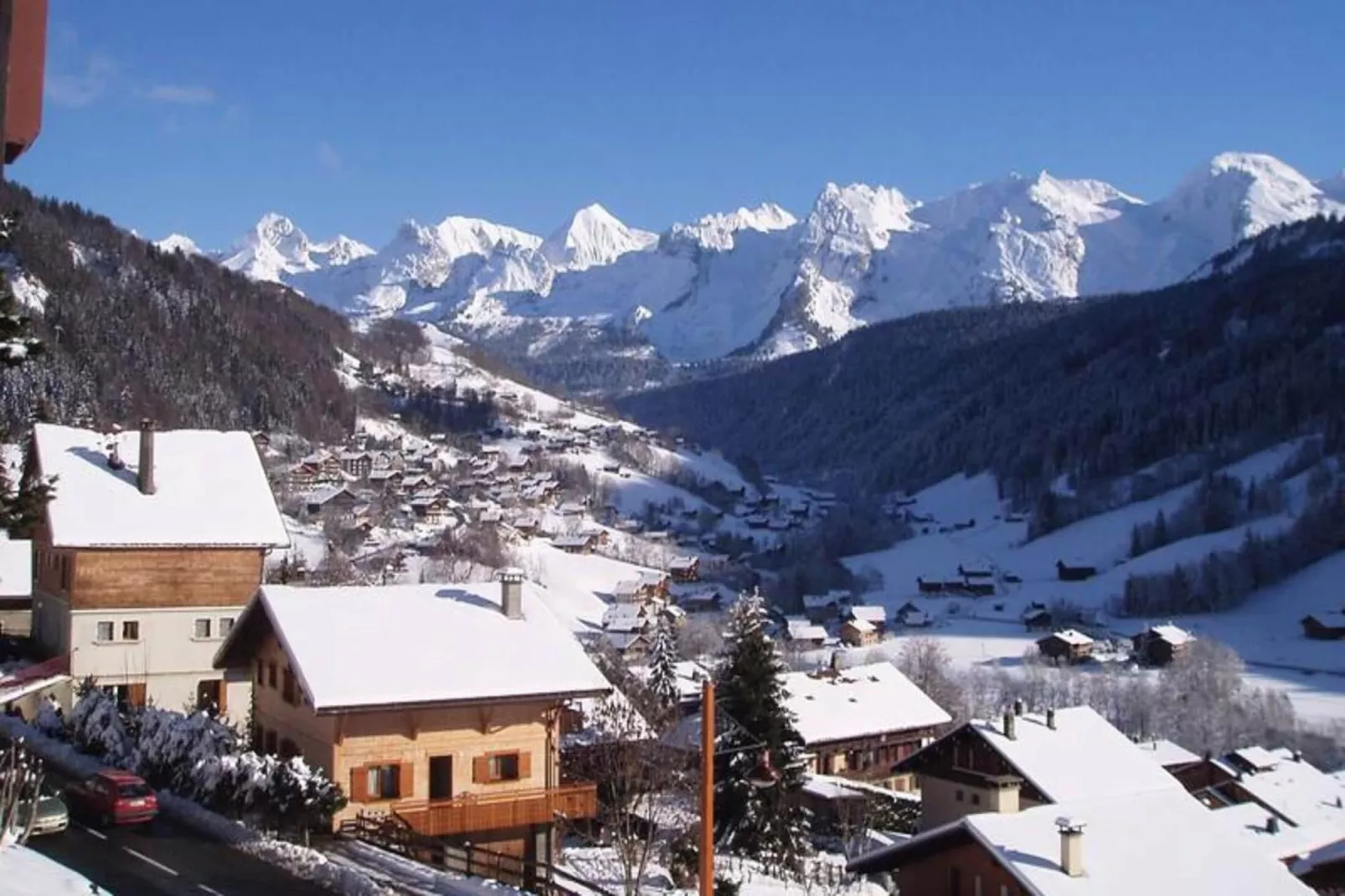 Résidence Valerianne-Außenbereich Sommer